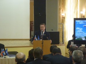 Доклад Грахова Валерия Павловича, заместителя Главы Администрации г. Ижевска. Доклад: Об опыте участия Администрации г. Ижевска в развитии малоэтажного строительства