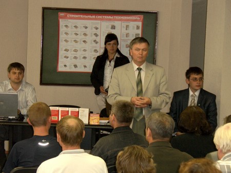 Приветственное слово на семинаре ТехноНИКОЛЬ по традиции взял Александр Шилохвостов