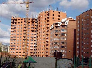 Компания «РЕКОН-ИЖОРА» осуществляет поставку железо-бетонных конструкций и монтаж сборно-монолитного каркаса.